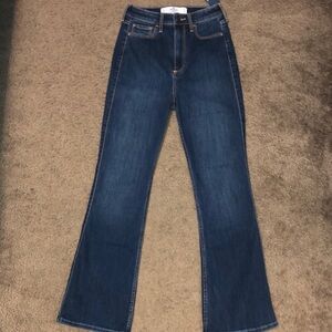 Hollister curvy highest rise boot jeans